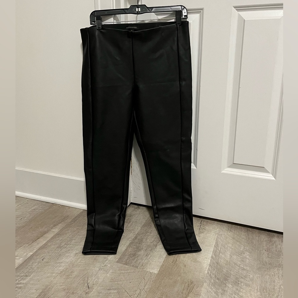 Banana Republic faux leather stretch pants size 10